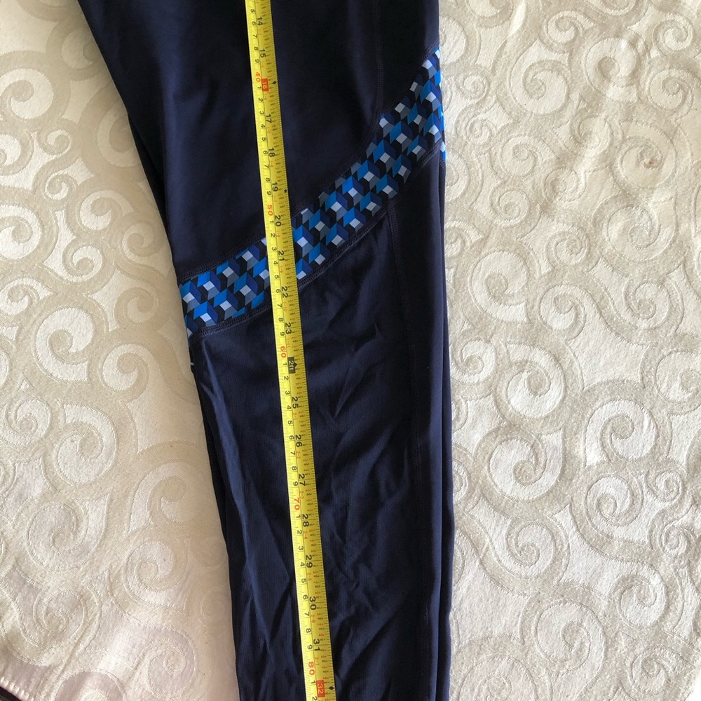 Gap Eclipse Fit Exercise Leggings - image 8